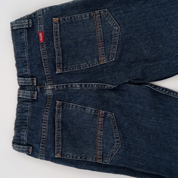 WRANGLER CLASSIC STRAIGHT-LEG JEANS. SIZE 12 & HUSKY. COLOR  BLUE. - Picture 8 of 9